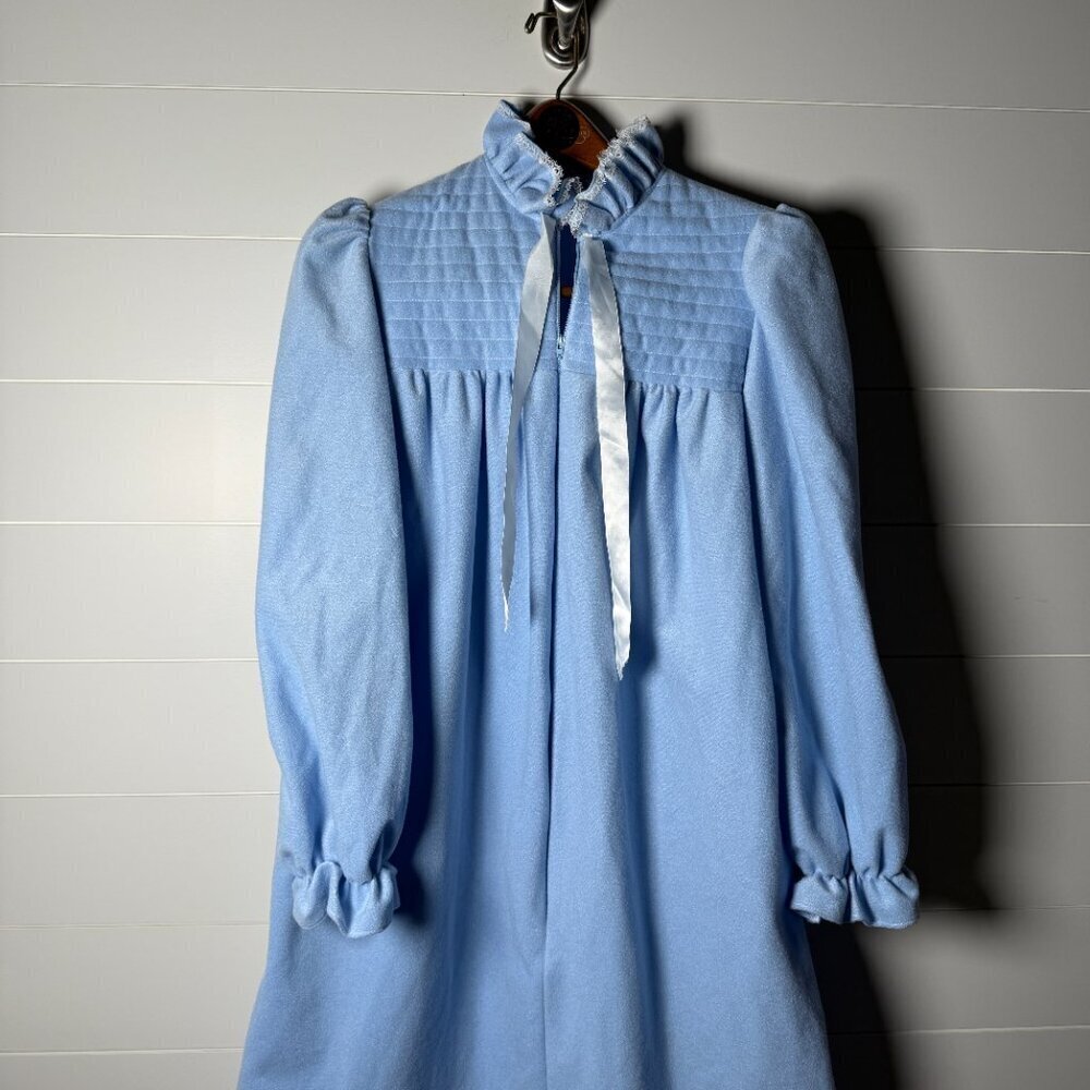 CJS Powder Blue Womens Robe Size Medium